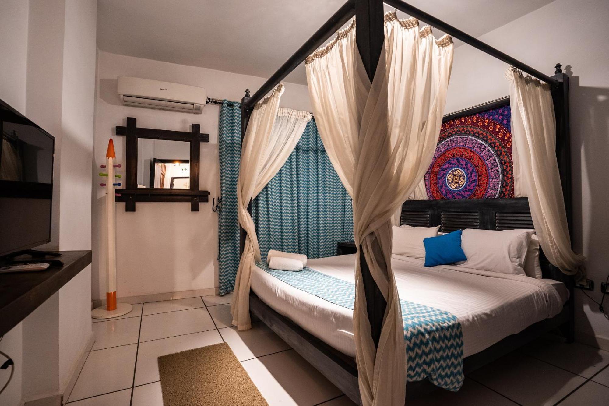Pyramids Gem Plaza Hotell Kafret el-Gabal Exteriör bild